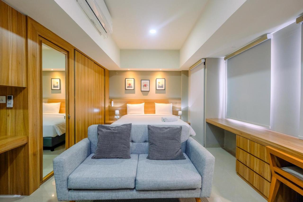 Cozy And Spacious At Mustika Golf By Travelio Apartemen